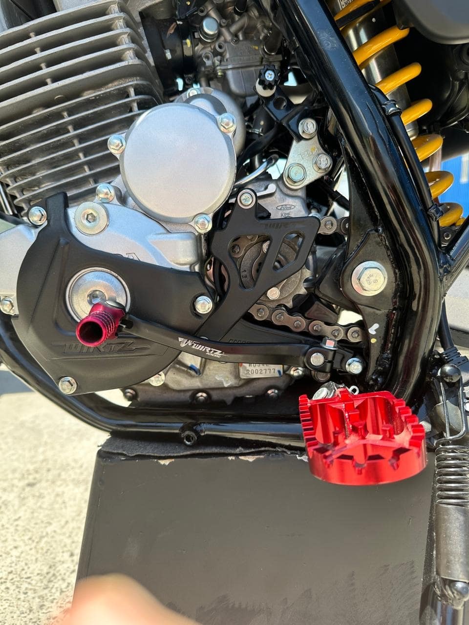 Protector Eje Anti-block Cadena Honda Tornado XR 250